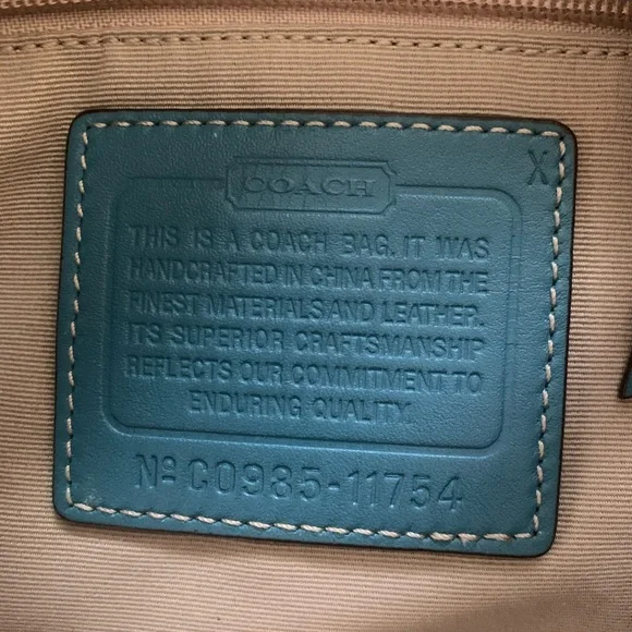 Vintage Coach Hampton Multicolor Pastel Hobo Purse - Picture 10 of 10